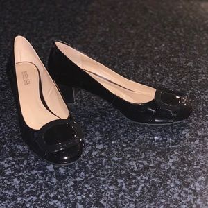 Michael Kors Pauline Patent Mid-Heel, Black 6.5